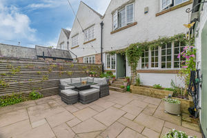 Courtyard Garden- click for photo gallery